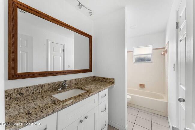 Building Photo - 247 Saldon Ln