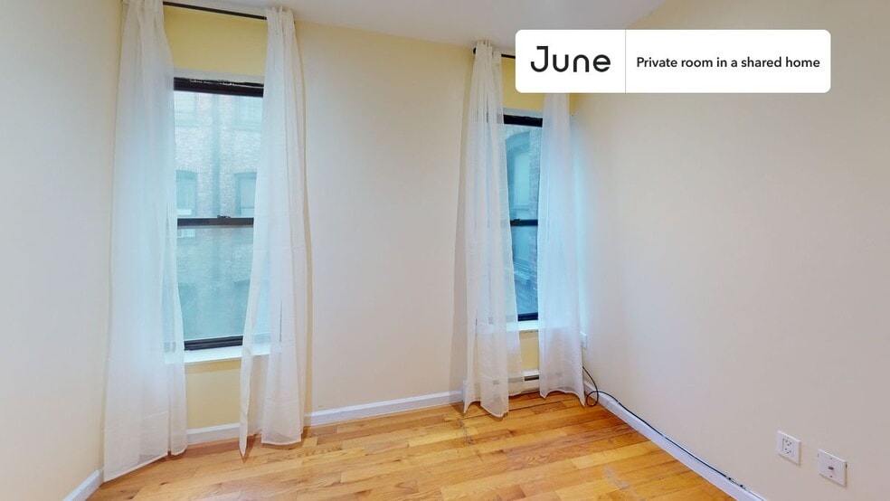 Building Photo - Room in Shared 6 bed/3 bath home
