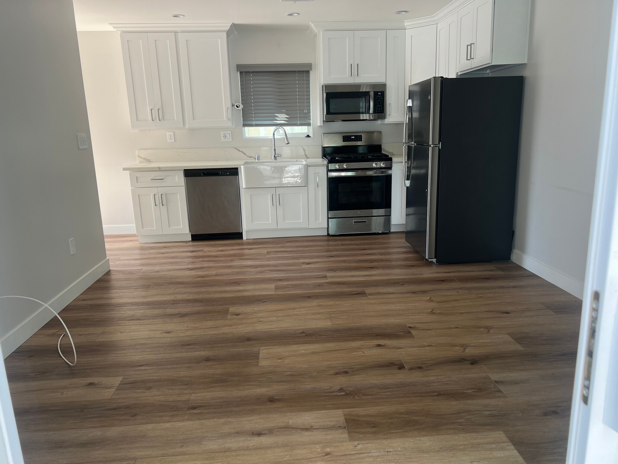 Living room and kitchen - 202 N Fairview St