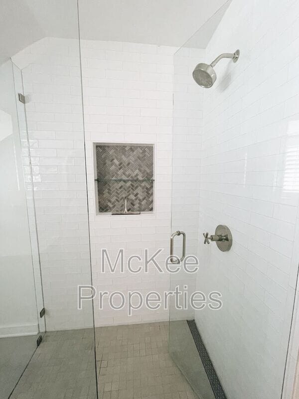 Building Photo - 277 B Ave