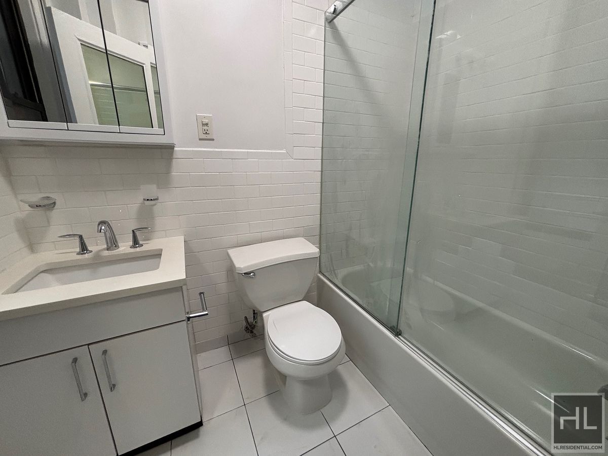 Building Photo - EAST 46 STREET