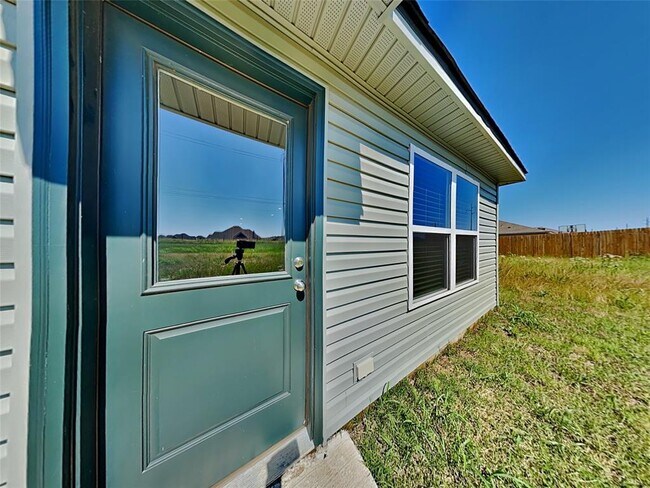 Building Photo - 11728 Krew Wy