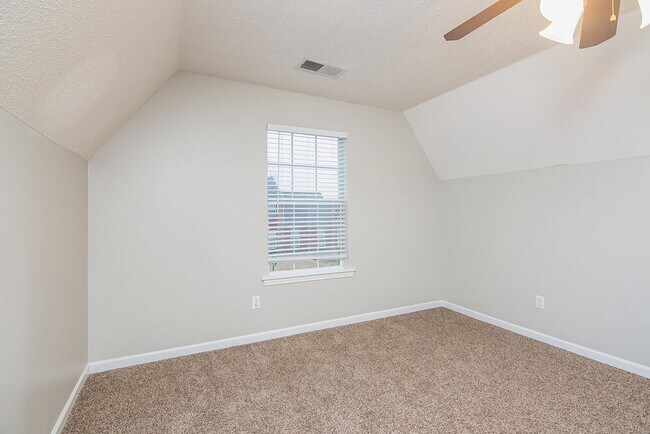 Building Photo - 5481 Evening Mist Dr