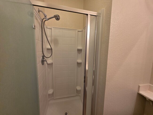 Building Photo - 4 bedroom in north Turlock!