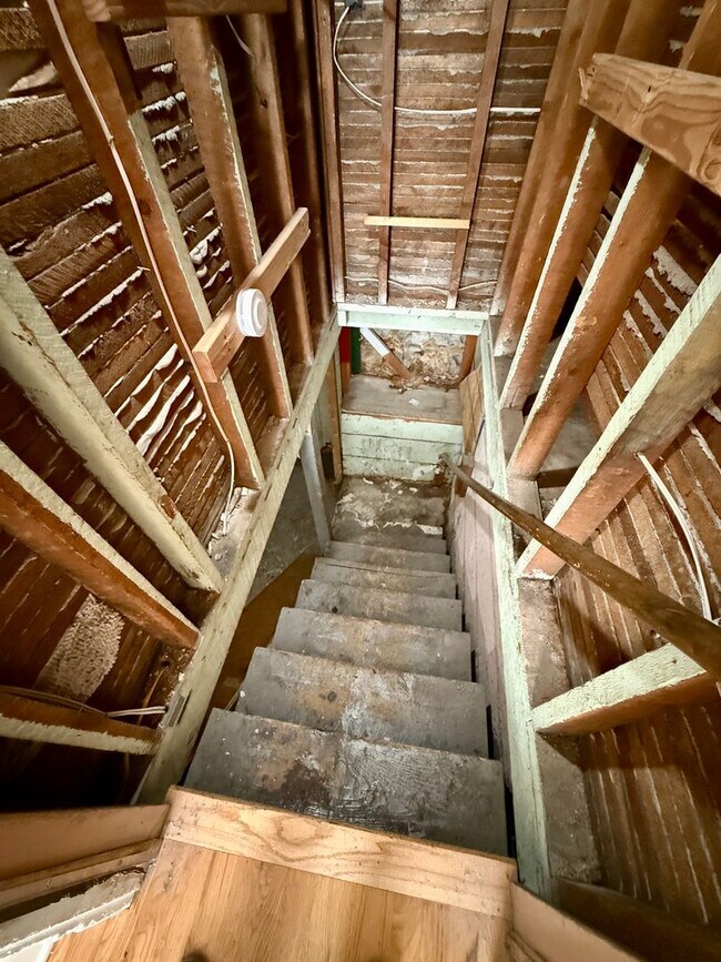 Building Photo - Downtown Boise-Located close to everything!!