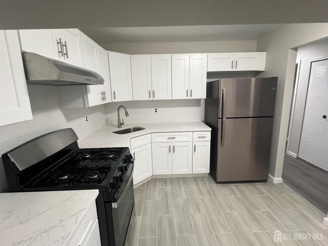 Building Photo - 20 Crabapple Ln