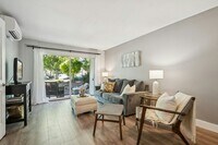 Building Photo - 127 S 800 E