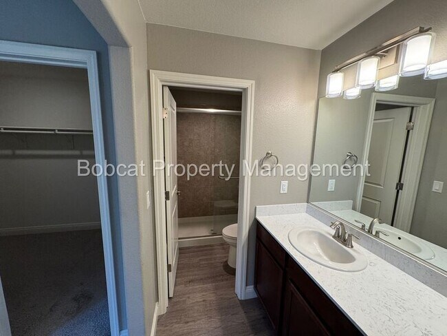 Building Photo - 1292 Saltern Dr