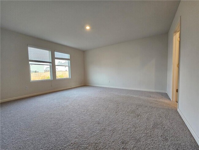 Building Photo - 504 Pemberton St