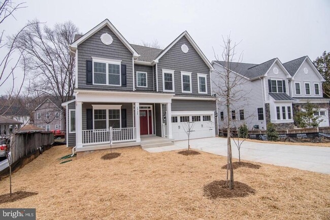 Building Photo - 6928 Regent Ln