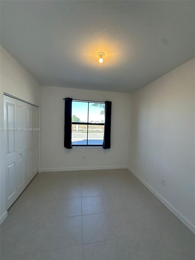 Building Photo - 12848 SW 232nd Ter