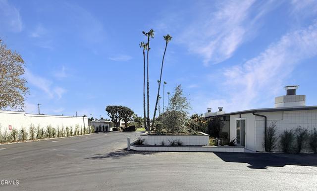 Building Photo - 61 Redwood Ave