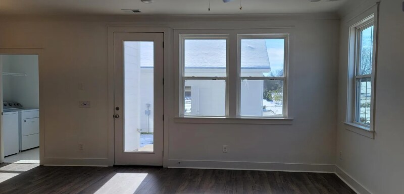 Building Photo - 408 Ringo Ln