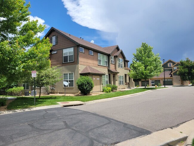 Building Photo - Dancing Willows - 2 Bedroom, 2 Bathroom Condo (11LO#101)