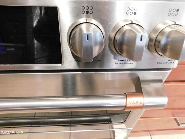 Building Photo - 728 Navito Way