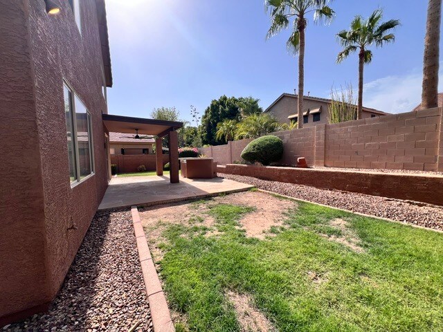 Building Photo - 6832 W Paso Trl