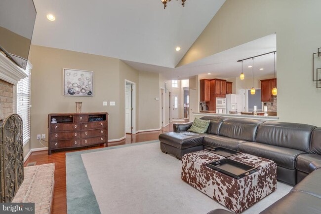 Building Photo - 10857 Hunter Gate Way