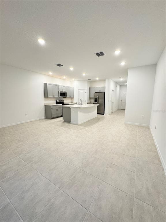 Building Photo - 1304 Drake Rdg Dr