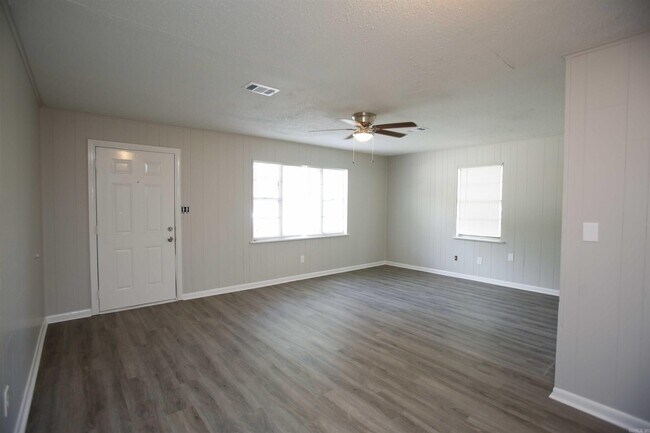 Building Photo - 5220 Buford Rd