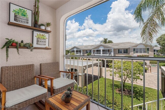 Building Photo - 829 Tanbark Dr