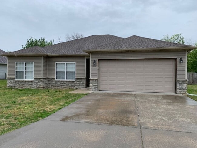 Primary Photo - COMING SOON: Beautiful 3 bed/2 bath home l...