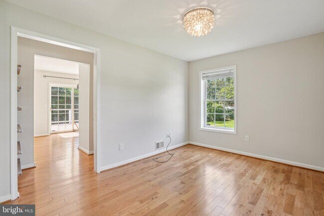 Building Photo - 7009 Hickory Hill Rd