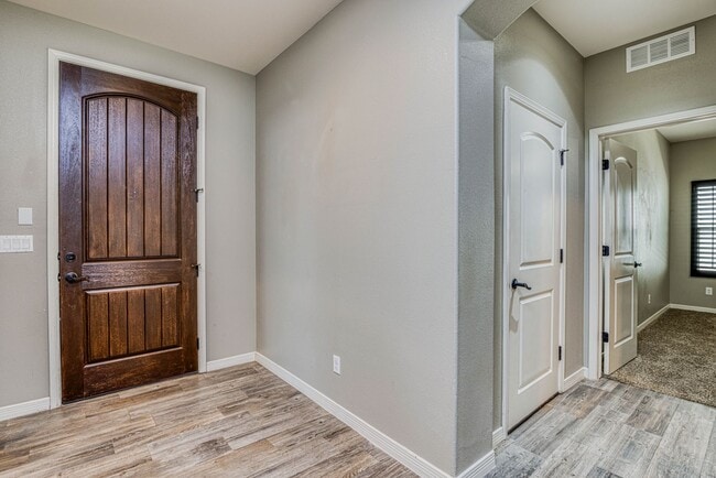 Building Photo - Beautiful East side House in Ventanas Subdivision