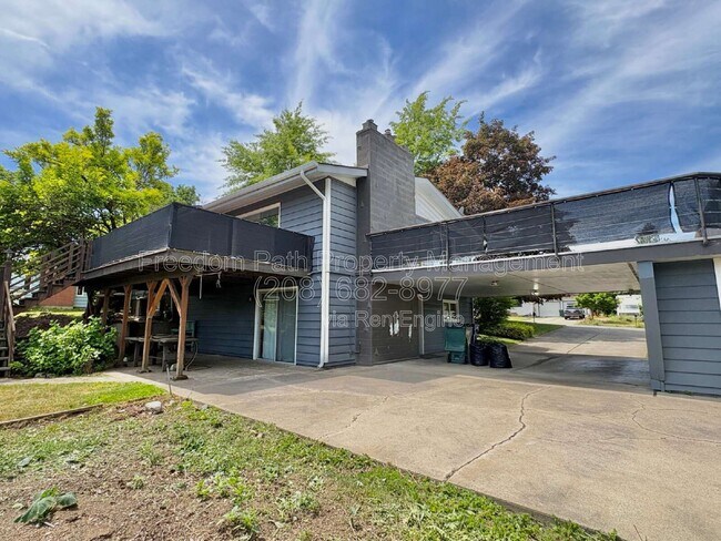 Building Photo - 3010 N 5th St