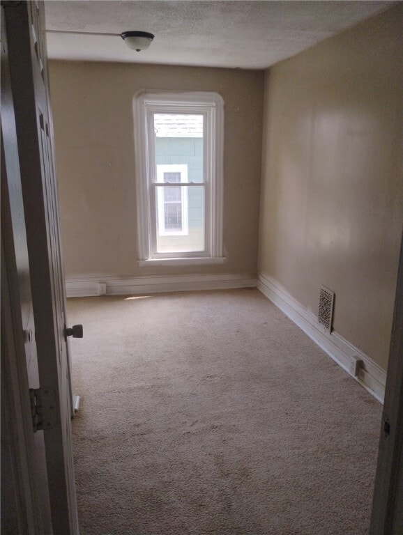 Building Photo - 1018 Hall St