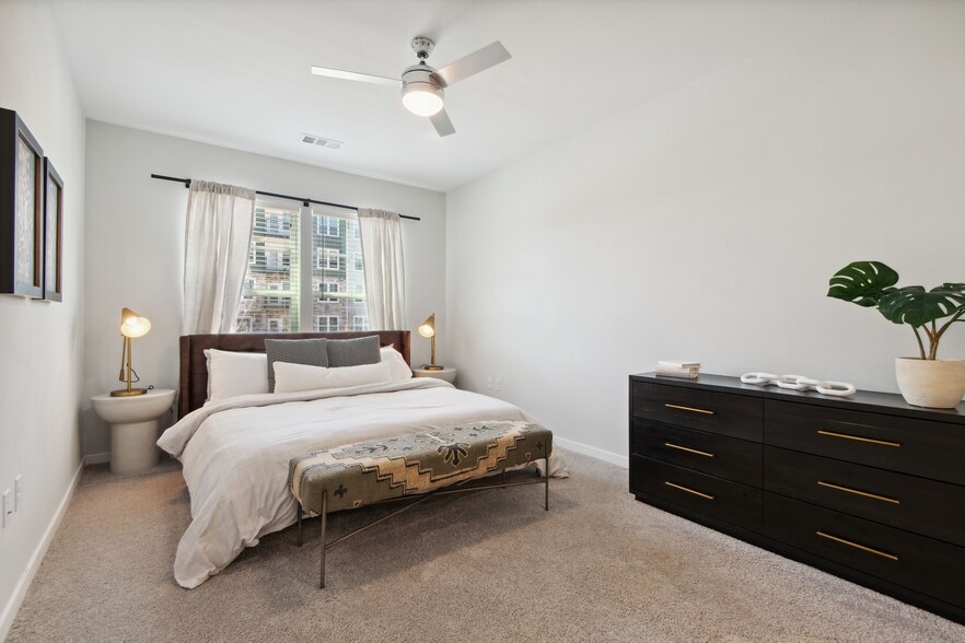 Primary Photo - Grant Row Lofts
