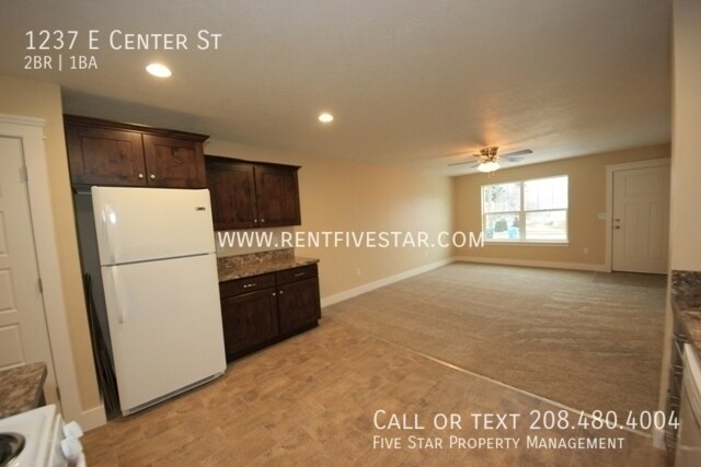 Building Photo - 2 Bedroom Apartment Near ISU Campus! Visit...