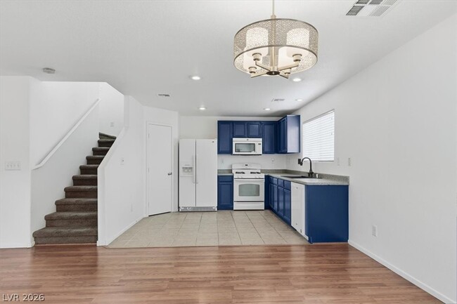 Building Photo - 541 Penzance Ct