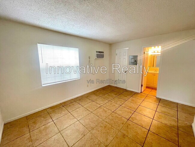 Building Photo - 5232 Davisson Ave