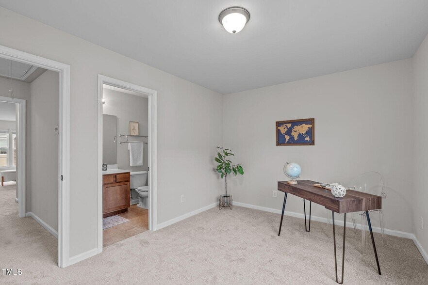 3rd floor bedroom - 228 Dove Cottage Ln