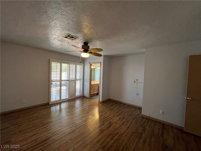 Building Photo - 4325 Silvercrest Ct