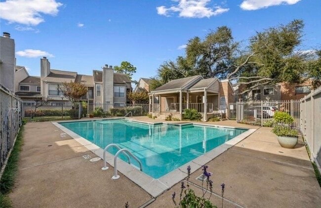 Building Photo - 6701 Sands Point Dr