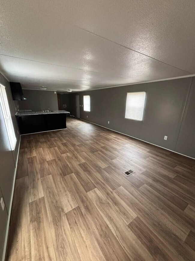 Building Photo - 114 Yarbro Rd