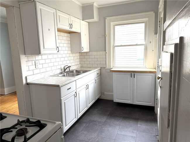 Building Photo - 5 Vayo St