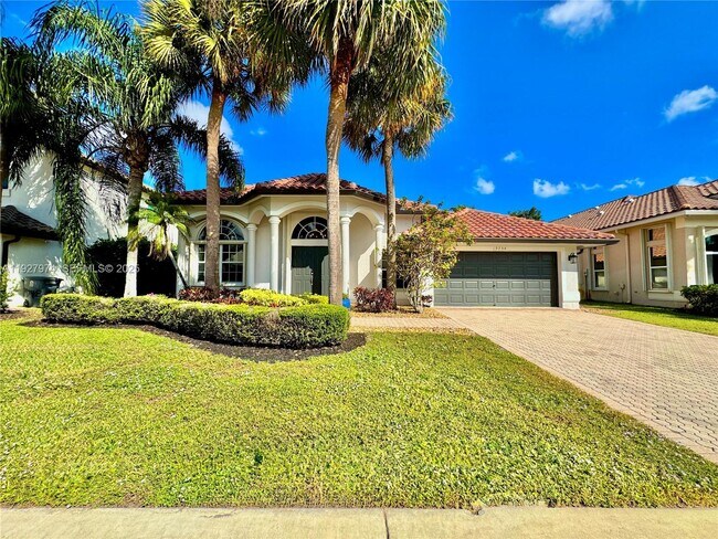 Building Photo - 19754 Dinner Key Dr