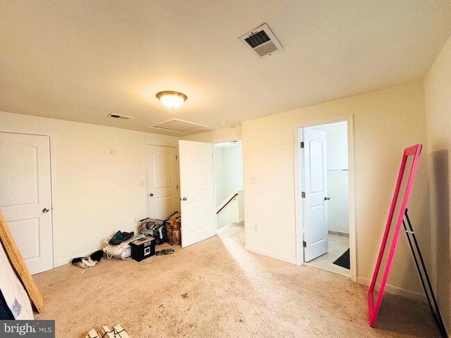 Building Photo - 273 4th Ave