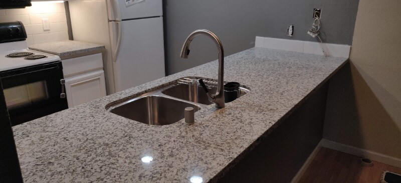 Building Photo - 39993 Fremont Blvd