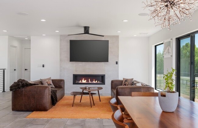 Building Photo - 1205 Trails Creek Ave