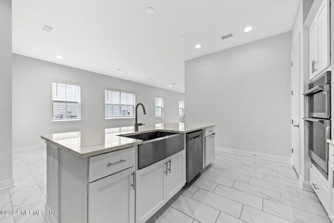 Building Photo - 467 Rum Runner Wy