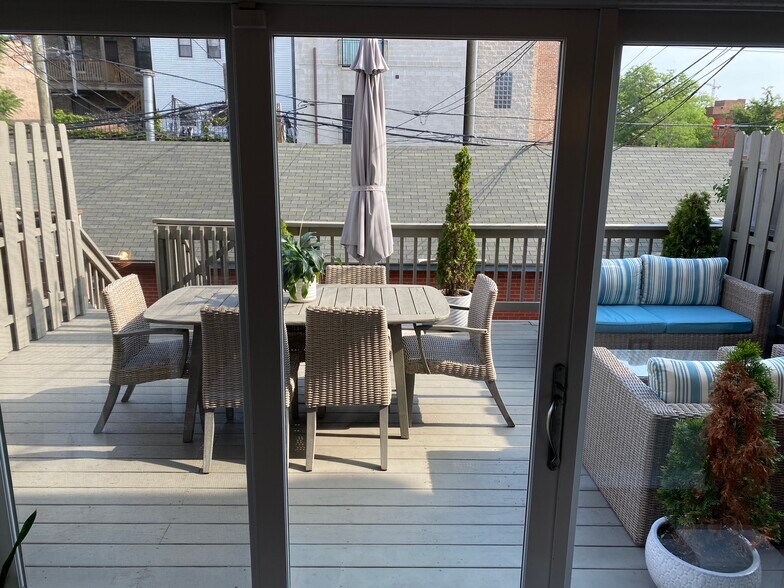 Deck Off Kitchen - 1336 W Fillmore St
