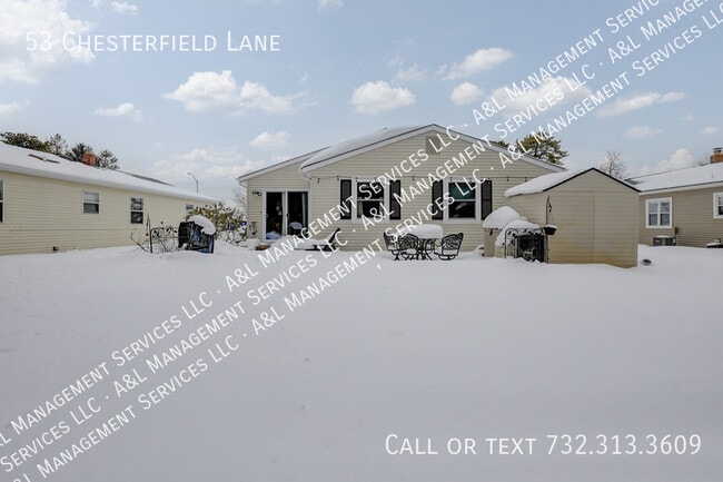 Building Photo - 53 Chesterfield Ln