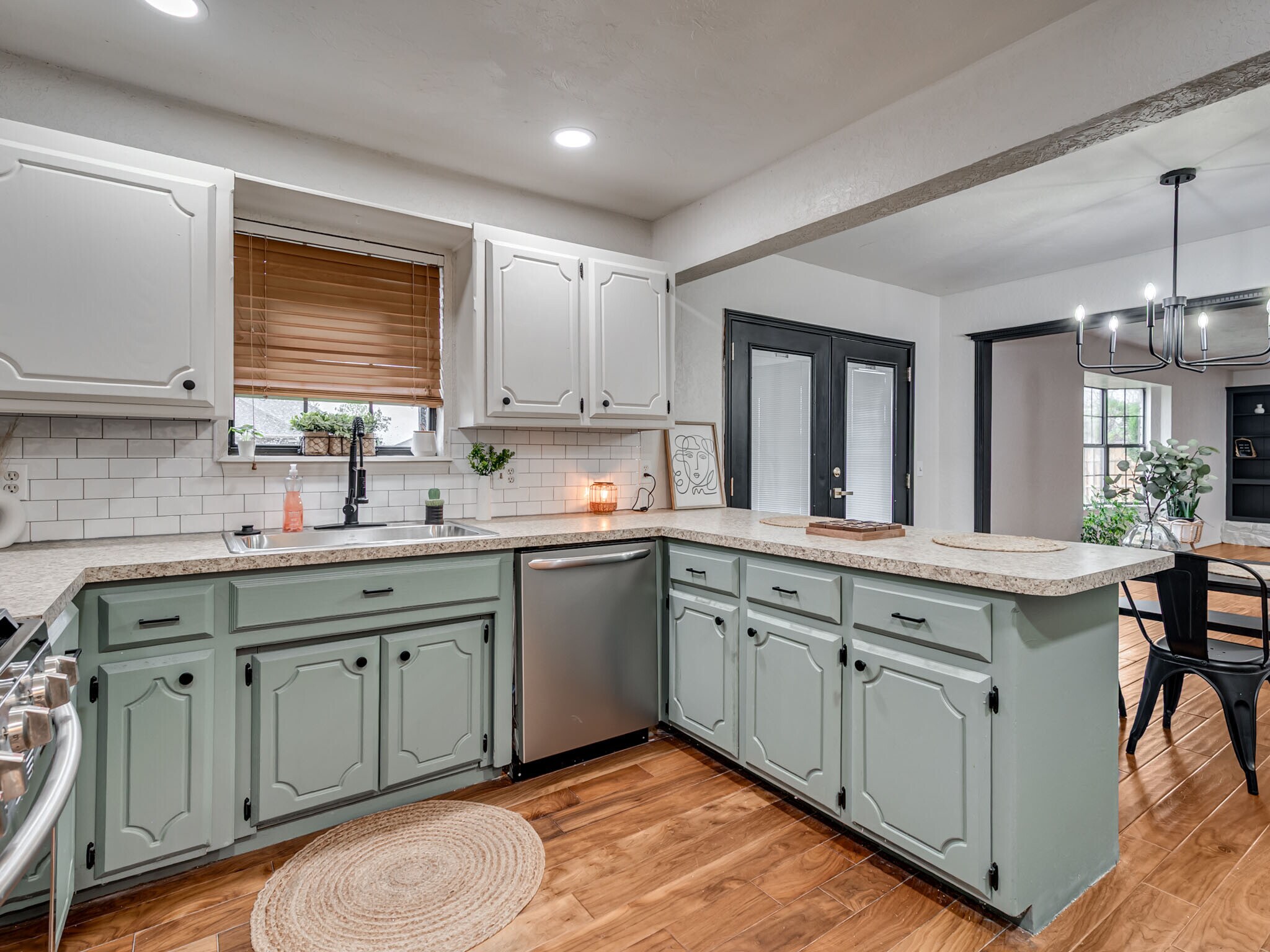 Kitchen - 5301 SE 82nd St