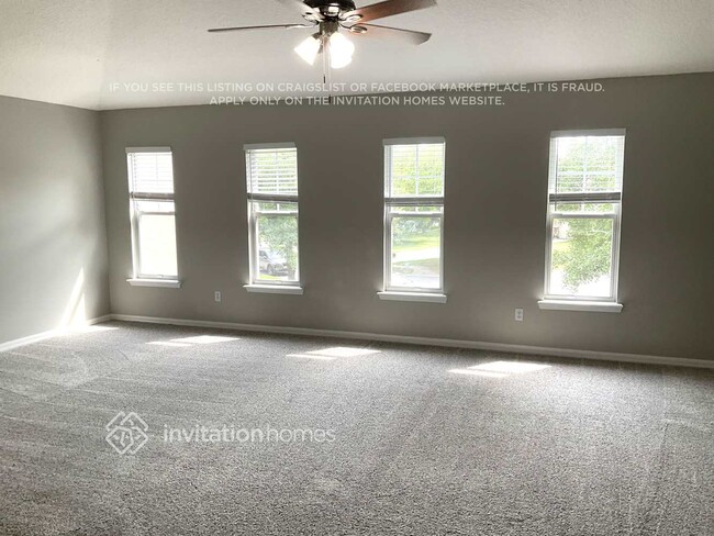 Building Photo - 395 Hearthside Ct