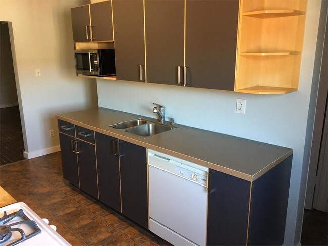 Building Photo - 5237 Butler St