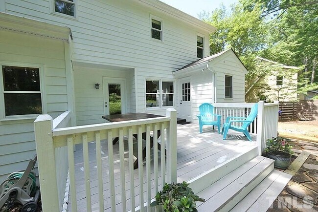 Building Photo - 227 Forbush Mountain Dr