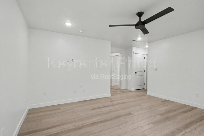 Building Photo - 4152 E Bonne Vista Dr